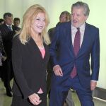 Carmen Thyssen y el ministro de Cultura, en octubre de 2016