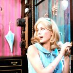 Catherine Deneuve protagonizó «Los paraguas de Cherburgo» (1964), una de las obras maestras del compositor Michel Legrand, fallecido ayer a los 86 años