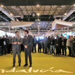 Juanma Moreno y Juan Marí, en Fitur