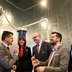 Luis Tudanca, mantiene un encuentro bilateral en el País Vasco y visita el laboratorio Ingrid de Tecnalia junto a la secretaria general del PSE-EE, Idoia Mendia, y Pedro González entre otros
