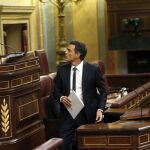 La presidenta del Congreso pide silencio