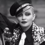 Madonna canta éxitos como "Like a virgin"o "Rigth of light"