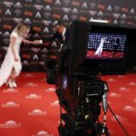 La alfombra roja de los Goya; al fondo, María León se prepara para posar