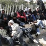 Inmigrantes tunecinos llegados a la isla de Lampedusa en 2011.