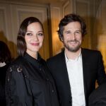Marion Cotillard con su pareja, el cineasta y actor Guillaume Canet