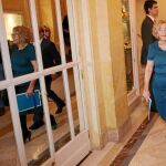 Carmena, ayer, a su llegada al Hotel Ritz donde protagonizó un desayuno informativo