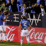 El centrocampista del Leganés Robert Ibáñez (2i) celebra su primer gol frente a Osasuna