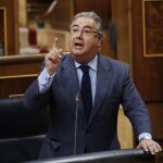 El ministro del Interior contesta en el congreso de ls Diputados