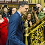 Sánchez se dispone ayer a ocupar su escaño en el Congreso de los Diputados para la sesión de control