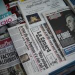 Periódicos franceses informando sobre la investigación a François Fillon.