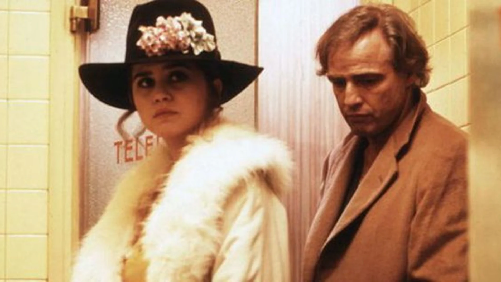 Escena de María Schneider, con 19 años, y Marlon Brando, con 48