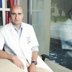 Alberto R. Melcón, coautor de «Ser madre a los 40 (y más allá)»