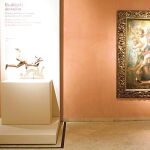 Las diez esculturas llegadas desde el Museo de Valladolid dialogan con otras tantas obras de los fondos del Thyssen-Bornemisza