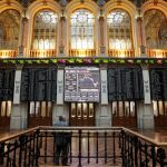El Ibex 35 cae un 0,42% /Efe