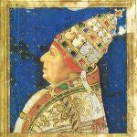 No todo fue negativo durante el papado de Alejandro VI. Promovió muchas obras culturales, se convirtió en un árbitro de la política italiana (y buscó la independencia de los estados pontificios respecto a España y Francia), concedió el título de Reyes Católicos a Isabel de Castilla y Fernando de Aragón, y durante su papado se descubrió América.