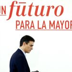 El secretario general del PSOE y candidato a presidente del Gobierno, Pedro Sánchez, momentos antes de presidir hoy la reunión de la Ejecutiva socialista