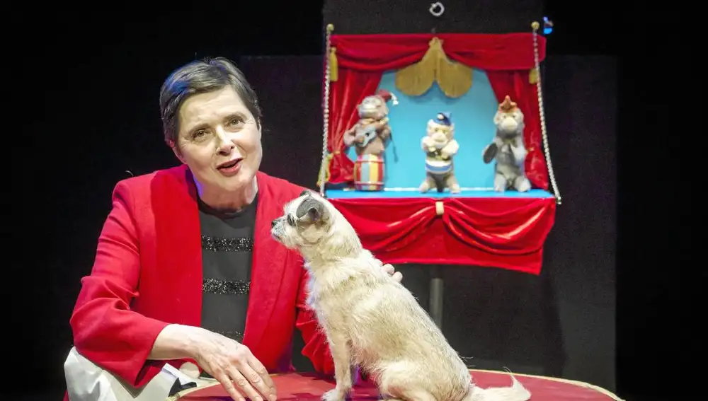 La icónica actriz Isabella Rossellini, que volverá al teatro con uno de sus monólogos