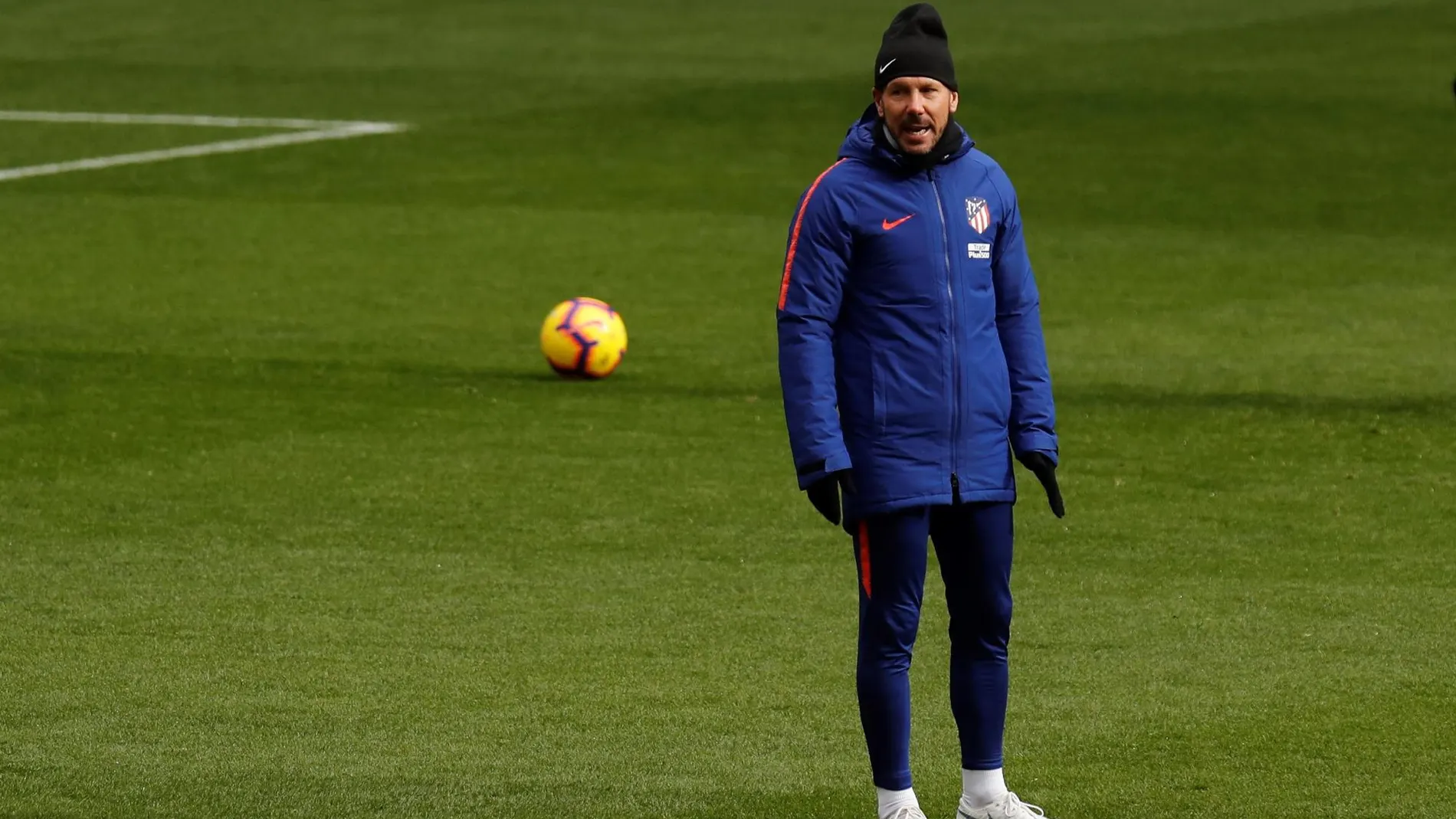 Simeone, en un entrenamiento del Atlético