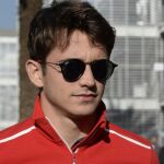 Leclerc a Ferrari, Räikkönen a Sauber