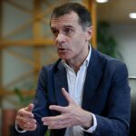 El secretario general de la Consejería de la Presidencia, José Manuel Herrero, atiende a LA RAZÓN