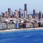 «La ciudad vertical». Benidorm es la ciudad de Europa con más rascacielos. Compite por ser declarada «Patrimonio de la Humanidad»