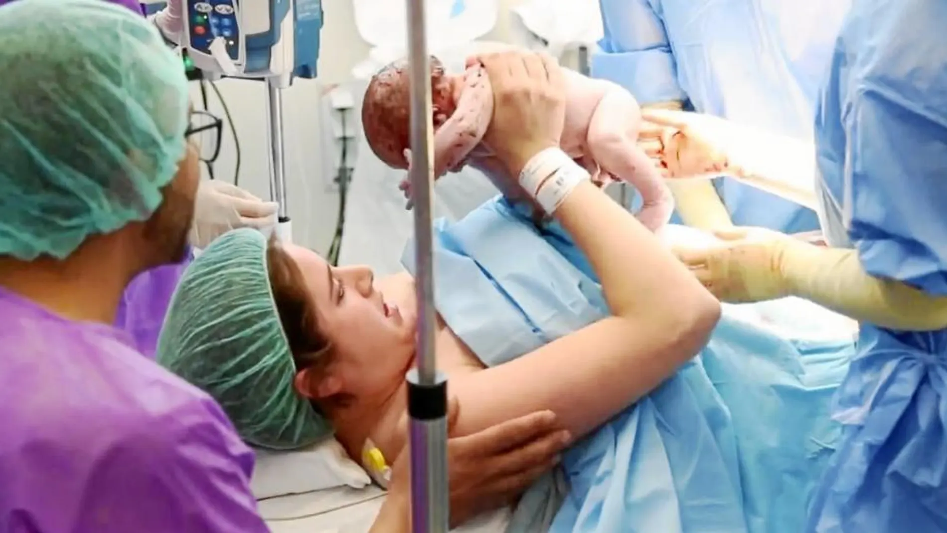 De todos los partos asistidos en los hospitales del Sistema Nacional de Salud un 21,8% se realizaron mediante cesárea / Foto: Efe