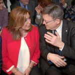 Susana Díaz, ayer en un acto en Madrid, junto al presidente de Valencia Ximo Puig