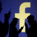 Facebook, un adolescente con problemas de adultos