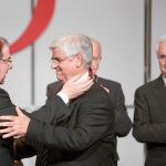 El presidente Herrera felicita a Godofredo García, en presencia de José Varela y Francisco Carrasco