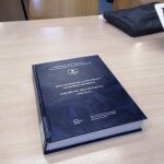 Portada de la tesis doctoral del presidente del Gobierno, Pedro Sánchez, que se encuentra en la Universidad Camilo José Cela, donde se puede consultar. EFE/Borja Méndez