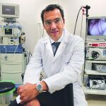 Dr. José Miguel Esteban / Jefe del servicio de Endoscopia Digestiva del Hospital Rúber Internacional de Madrid