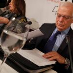 El ministro de Asuntos Exteriores y Cooperación, Josep Borrell, durante su participación en un desayuno informativo en un hotel de la capital