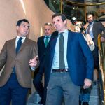 Juanma Moreno y Pablo Casado / Foto: Efe
