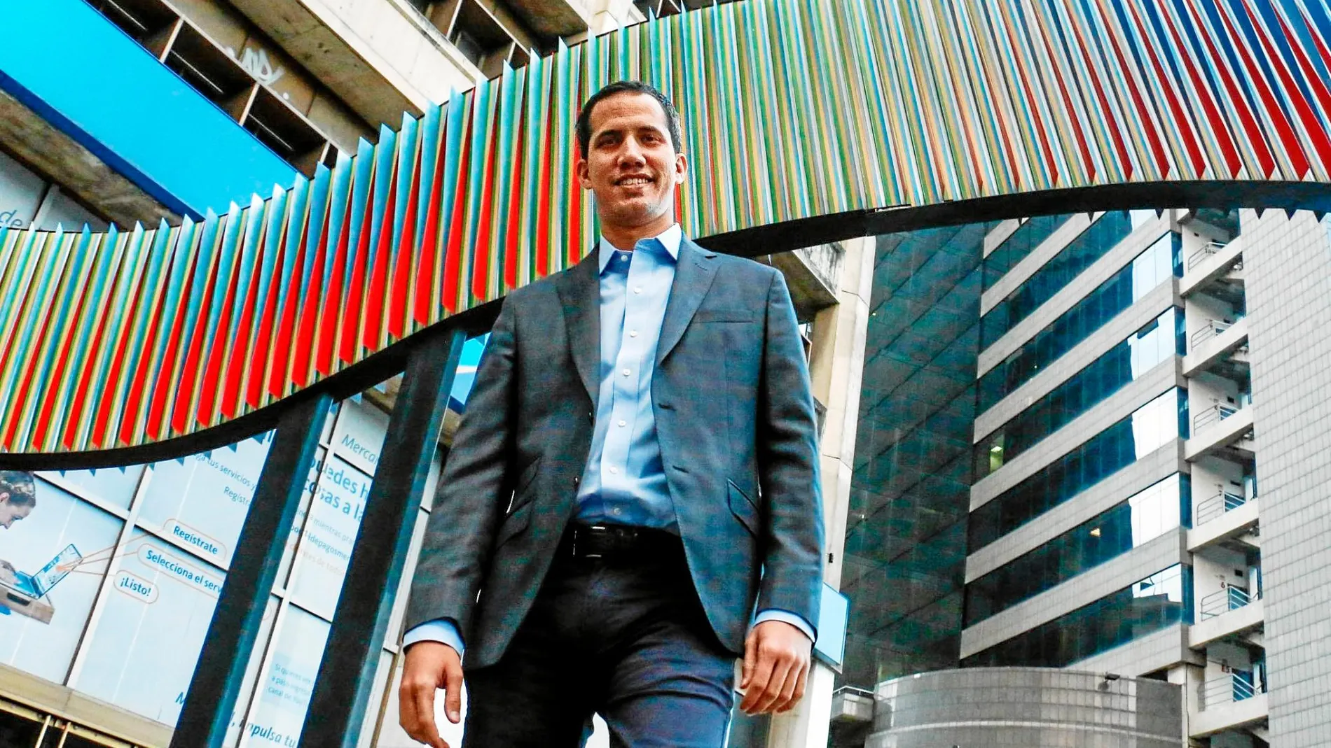 Juan Guaidó: «Vivimos en dictadura, pero en la transición necesitamos al chavismo»