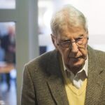 El acusado Reinhold H. comparece ante el tribunal de distrito de Detmold (Alemania)