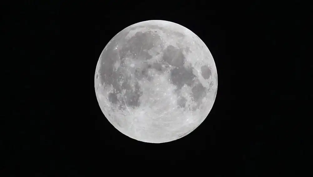 Un eclipse oscurecerá la luna llena de mañana