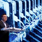 Koh Dong-jin, presidente de Samsung Electronics’ Mobile Communications Business, durante una conferencia en Seúl este lunes