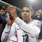 Con sólo 18 años, Kylian Mbappé debutó el sábado con la selección francesa