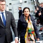 La ministra de Defensa, Margarita Robles (d), junto al presidente de la Xunta, Alberto Núñez Feijóo (i),durante el acto de entrega a la Armada del Buque de Acción Marítima "Furor"en el Arsenal Militar de Ferrol(La Coruña). Margarita Robles