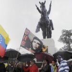 CONCENTRACIÓN Y OFRENDA, EN RECUERDO DE CHÁVEZ