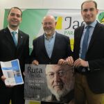 EL ITINERARIO DE LA RUTA «RINCONES LITERARIOS», adelantado en Fitur, contempla, entre otros enclaves, la cripta (arriba a la izquierda), el aljibe y la iglesia de Santa María (sobre estas líneas)