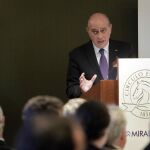 Jorge Fernández Díaz durante la conferencia que ha pronunciado hoy en el Círculo Ecuestre