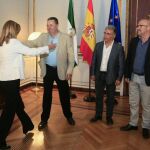 Susana Diaz firmó un acuerdo con trabajadores de la Junta