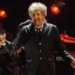 Bob Dylan acudirá a Estocolmo para recoger el Nobel