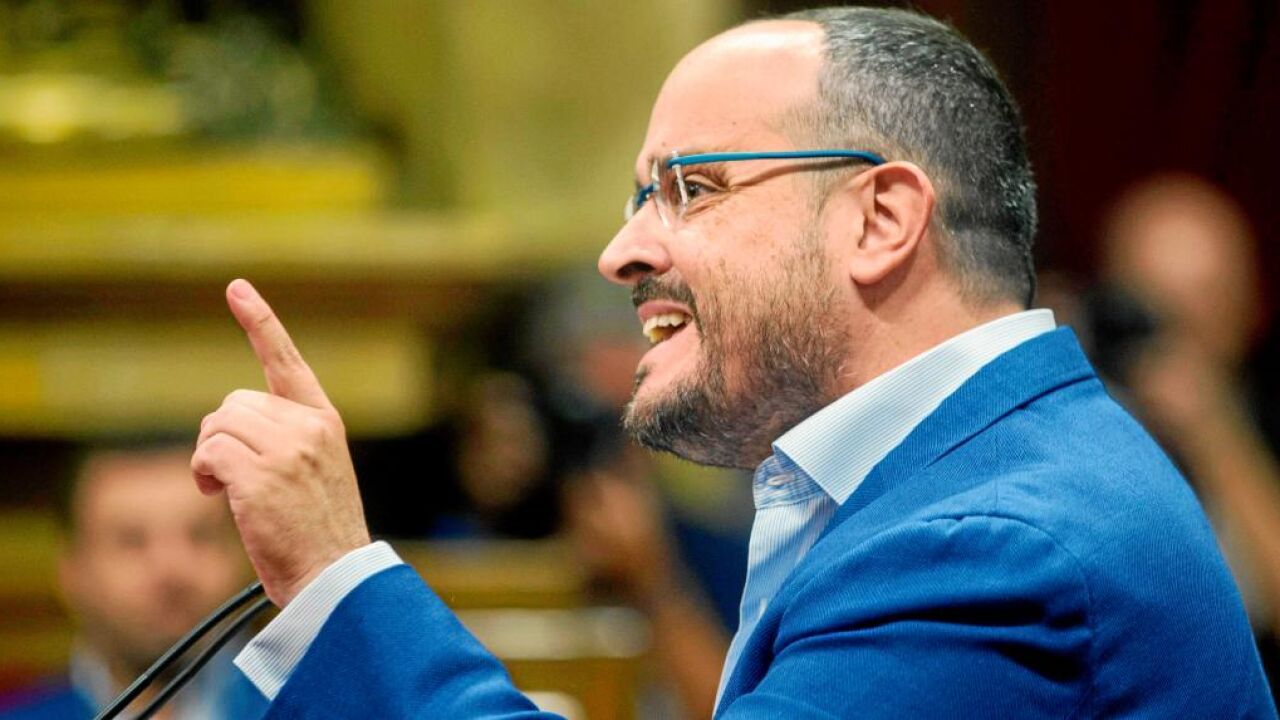 El PSC consuma su acercamiento al Govern y certifica la división en el ...