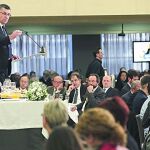 Morera dijo que colaboraría estrechamente con la dirección del Bloc que salga elegida en el próximo congreso