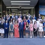 La convocatoria está dirigida a licenciados, ingenieros superiores, arquitectos superiores y graduados superiores universitarios, así como a estudiantes en el último año de cualquiera de estas titulaciones
