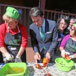 El consejero de Fomento y Medio Ambiente, Juan Carlos Suárez-Quiñones, participó activamente en la Feria