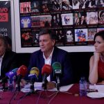 Francisco Vázquez presenta el programa junto a Sara Dueñas y Marco Antonio Costa