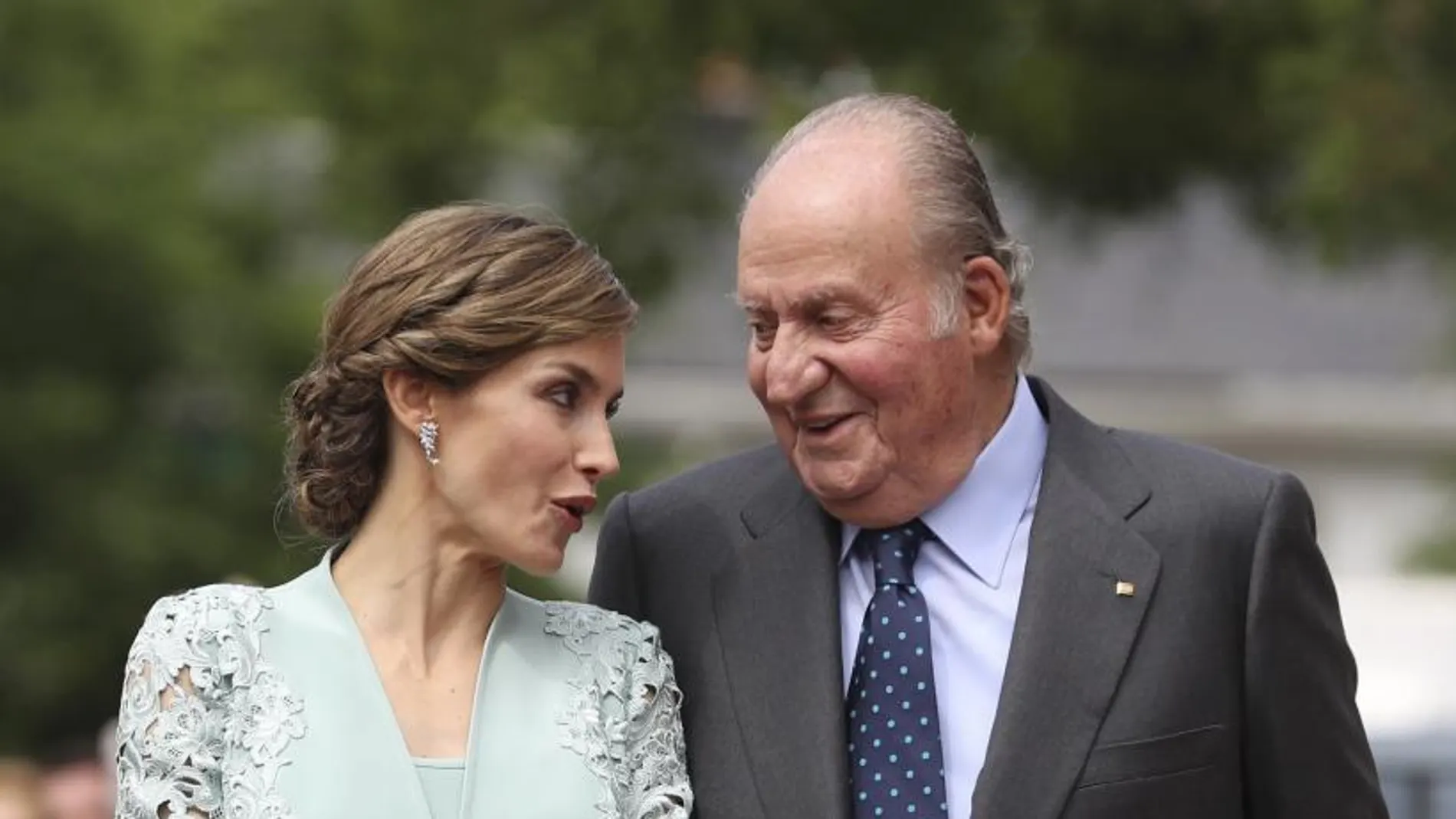 La Reina Letizia y el Rey Juan Carlos I en una imagen de archivo